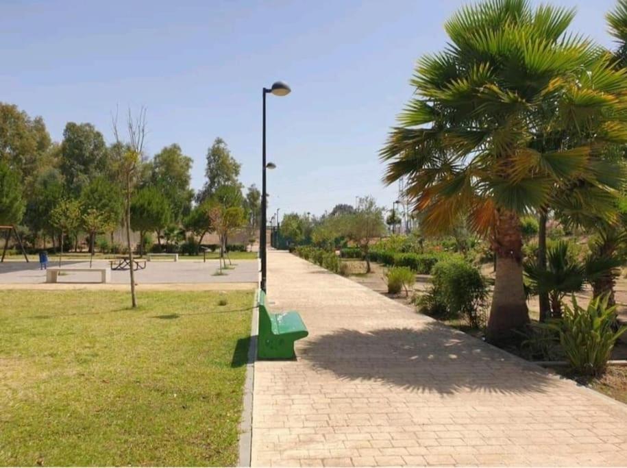 Alojamiento Con Piscina Y Parking En Sevilla La Algaba Esterno foto