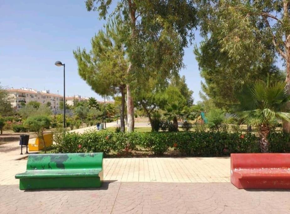 Alojamiento Con Piscina Y Parking En Sevilla La Algaba Esterno foto